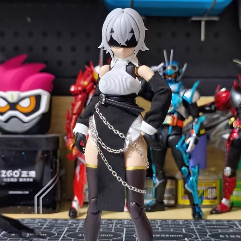 Top con spalle scoperte colora - Model Kit Girl recensione e prezzo