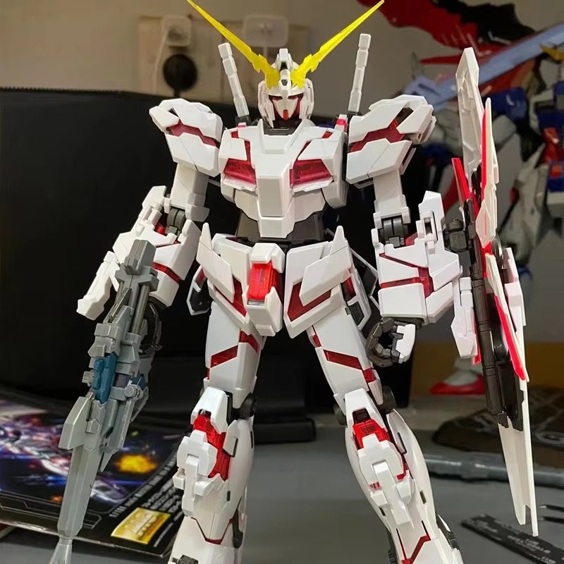 Disponibile Hg 1/144 Rx-0 Unic - Model Kit Jms recensione e prezzo